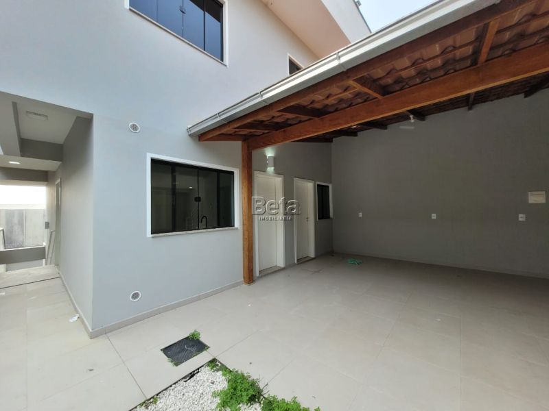 Casa para alugar no bairro BARRA DO RIO MOLHA