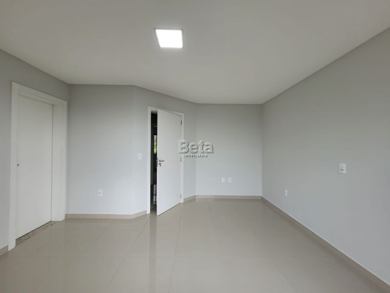 Casa 3 quartos  no bairro Barra Do Rio Molha em Jaragua Do Sul