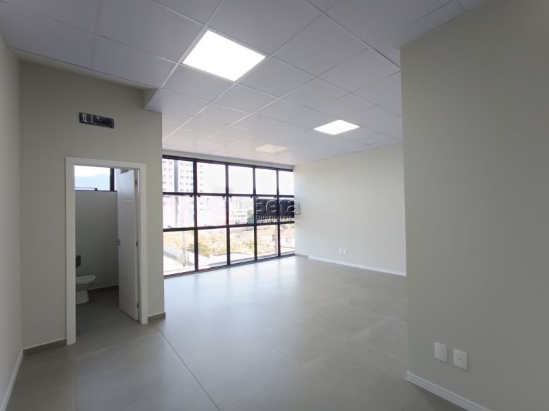 Sala para alugar no bairro VILA NOVA