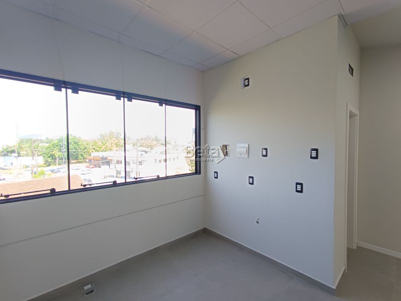 Sala para alugar no bairro VILA NOVA