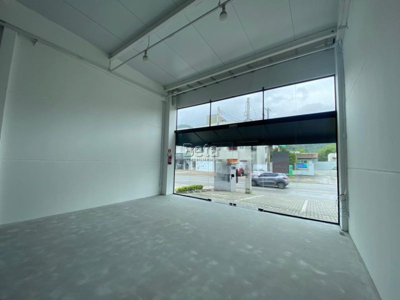 Sala no bairro Barra Do Rio Cerro em Jaragua Do Sul