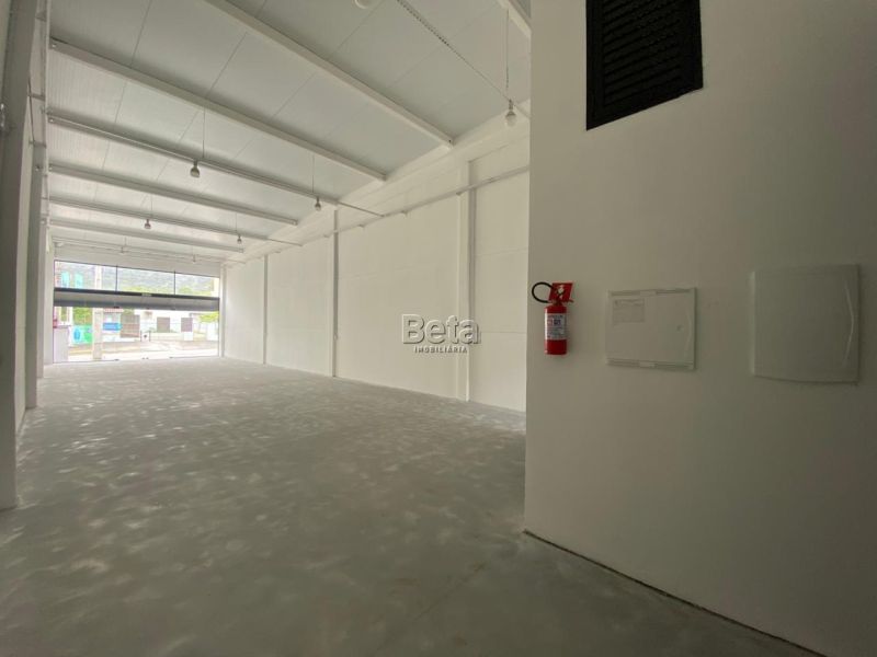 Sala no bairro Barra Do Rio Cerro em Jaragua Do Sul