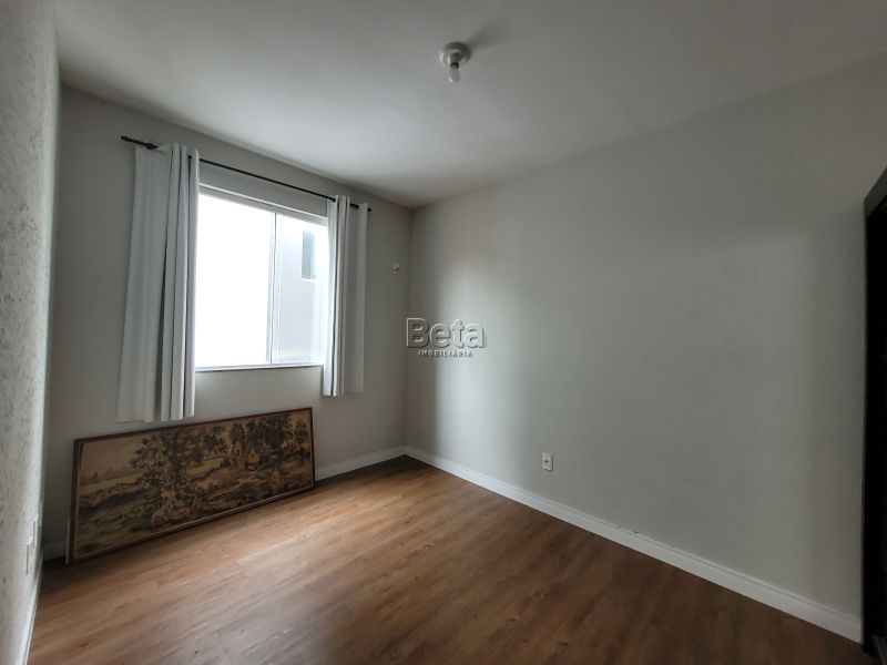 Apto para alugar no bairro ESTRADA NOVA