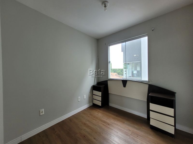 Apto para alugar no bairro ESTRADA NOVA