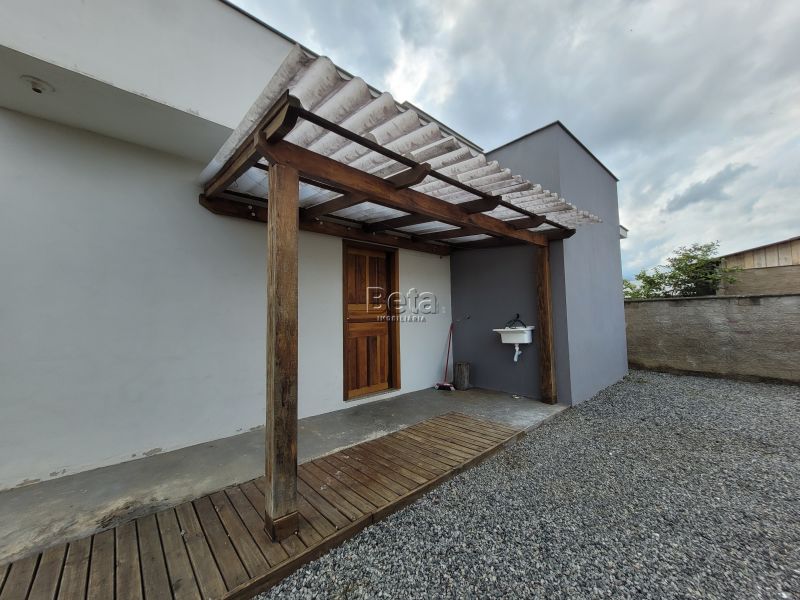 Casa para alugar no bairro TRES RIOS DO NORTE