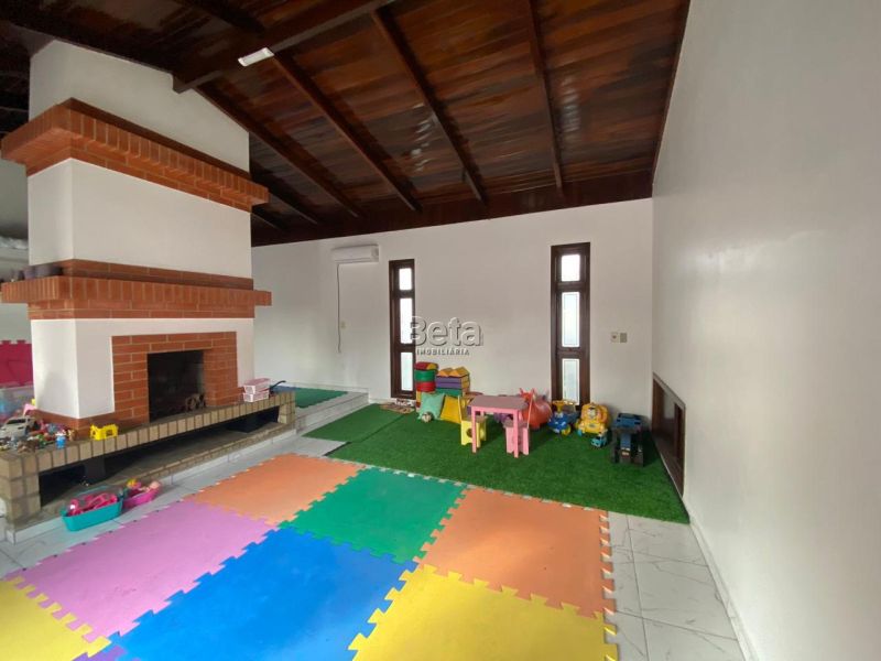 Casa 5 quartos  no bairro Ilha Da Figueira em Jaragua Do Sul