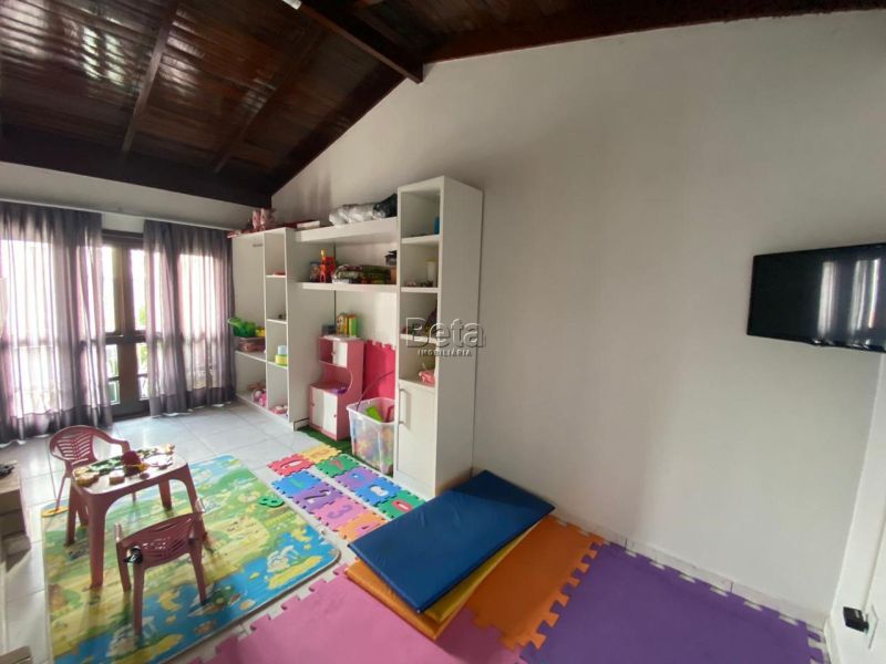 Casa 5 quartos  no bairro Ilha Da Figueira em Jaragua Do Sul