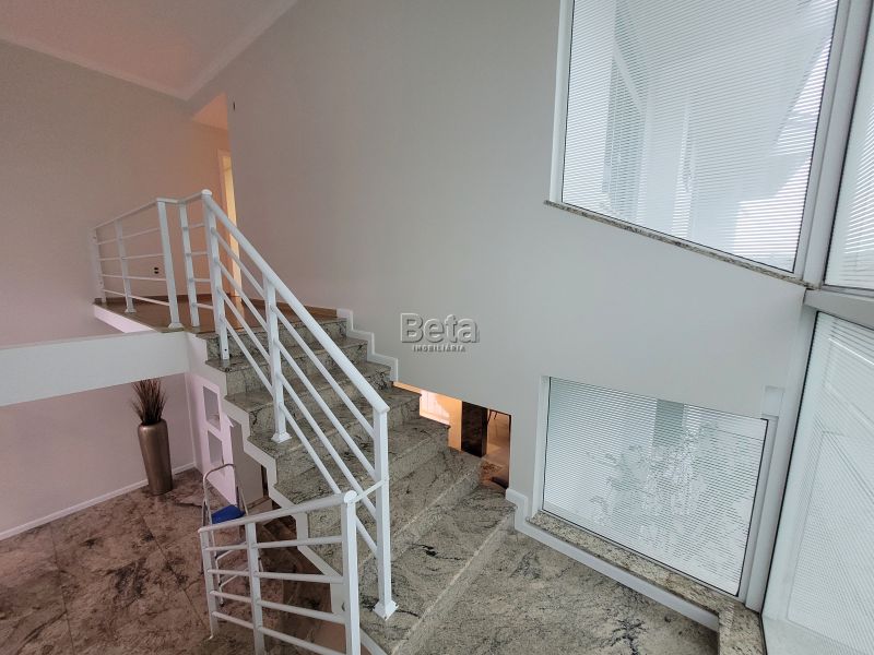 Casa para alugar no bairro CZERNIEWICZ