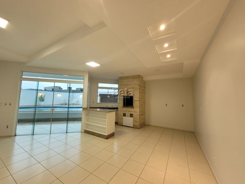 Casa para alugar no bairro CZERNIEWICZ