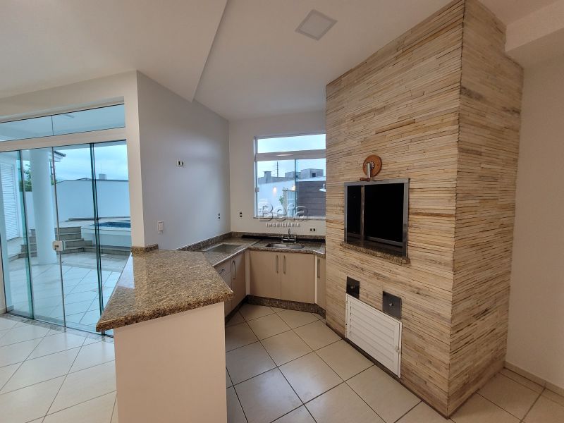 Casa para alugar no bairro CZERNIEWICZ