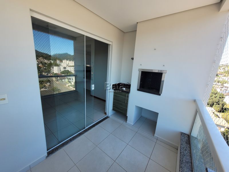 Apto para alugar no bairro VILA LENZI