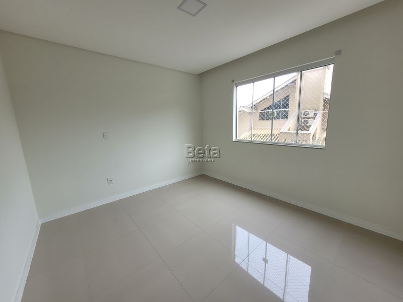 Apto para alugar no bairro VILA LENZI