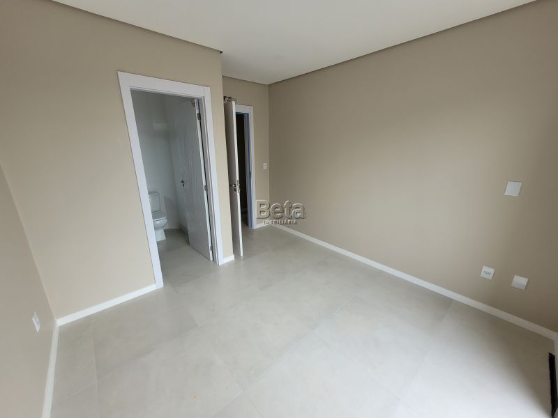 Casa para alugar no bairro VILA LENZI