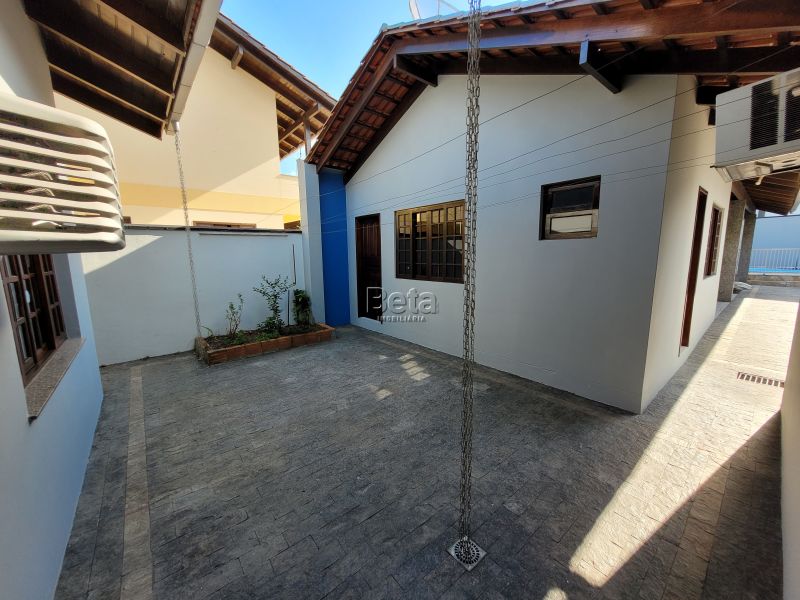 Casa 3 quartos  no bairro Barra Do Rio Cerro em Jaragua Do Sul