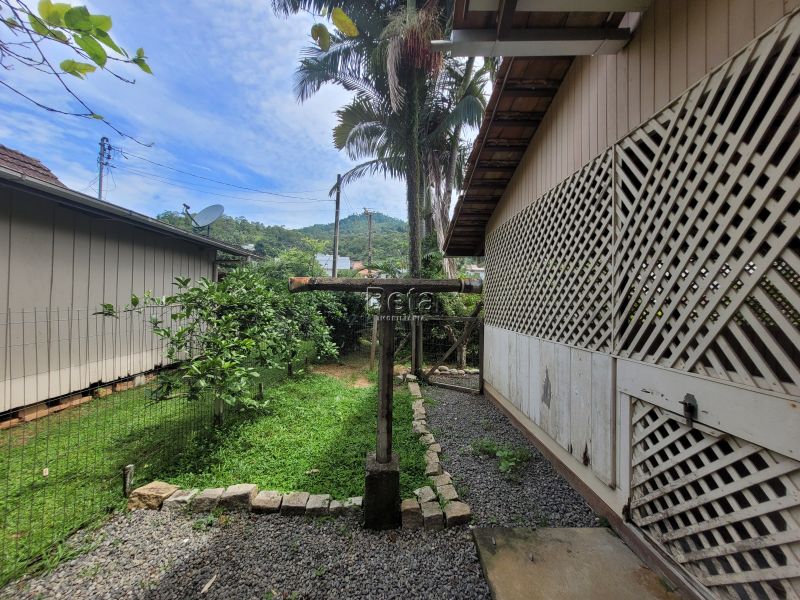 Casa para alugar no bairro BARRA DO RIO MOLHA