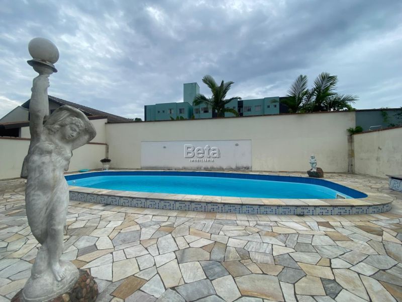 Casa 4 quartos  no bairro Agua Verde em Jaragua Do Sul