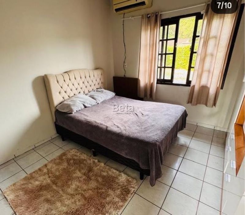 Casa para alugar no bairro SCHROEDER I