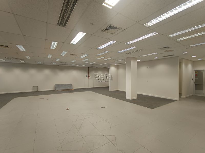 Sala no bairro Centro em Jaragua Do Sul