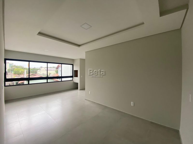 Casa para alugar no bairro CZERNIEWICZ