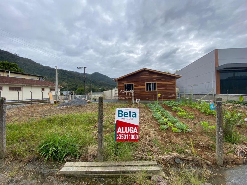 Terreno para alugar no bairro RIO DA LUZ