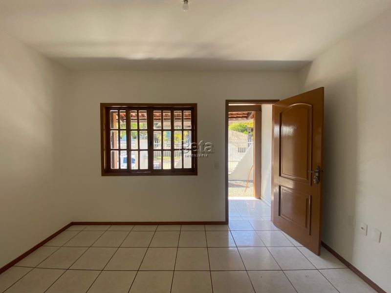 Casa para alugar no bairro ILHA DA FIGUEIRA