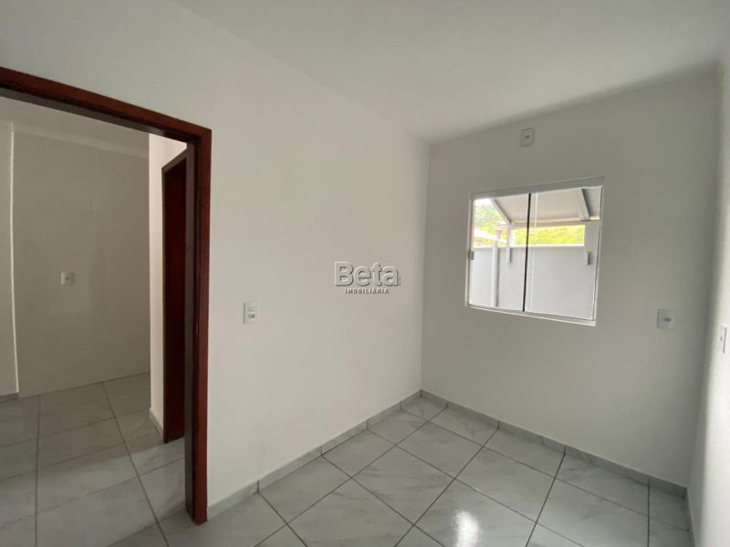 Casa para alugar no bairro JARAGUA 84