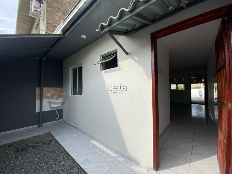 Casa para alugar no bairro JARAGUA 84