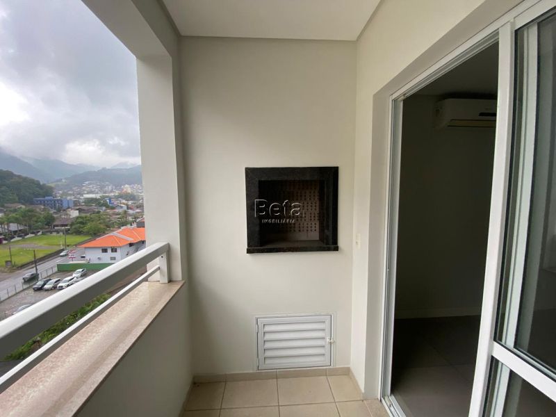 Apto para alugar no bairro JARAGUA ESQUERDO