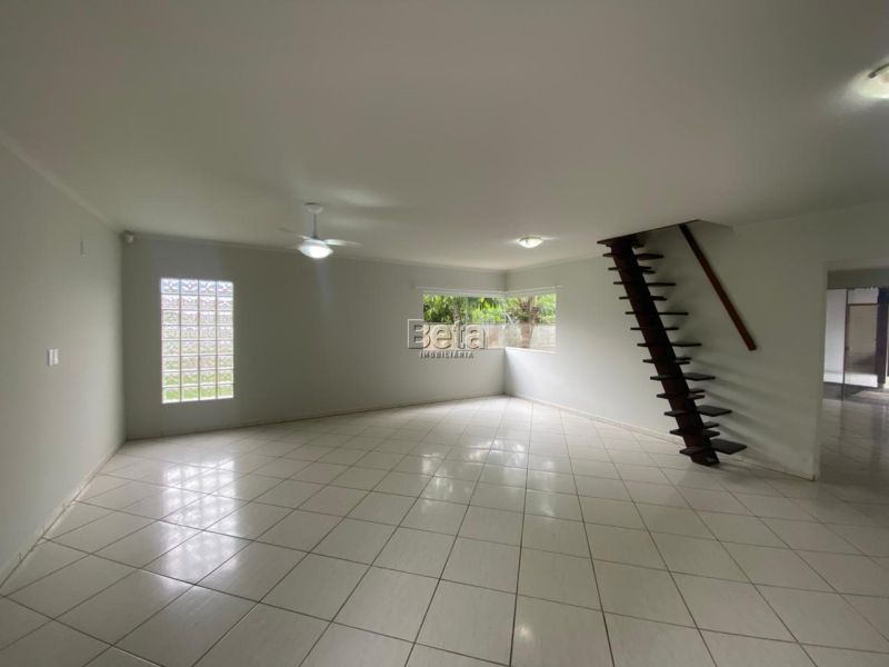 Casa 5 quartos  no bairro Jaragua 84 em Jaragua Do Sul