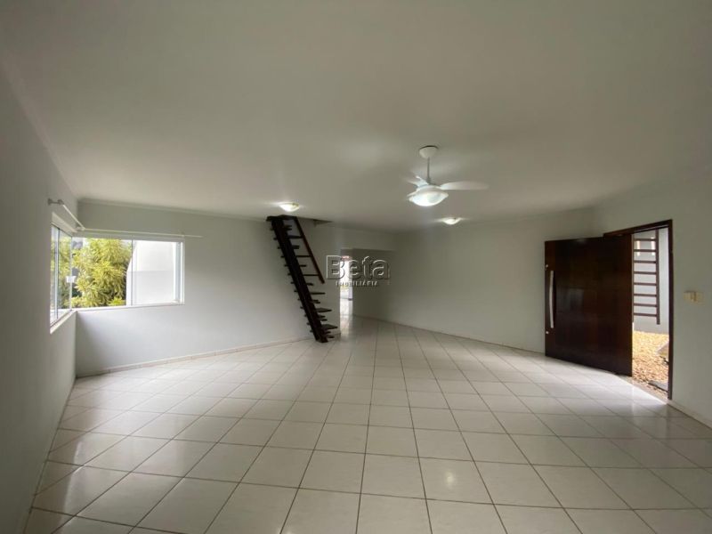 Casa 5 quartos  no bairro Jaragua 84 em Jaragua Do Sul