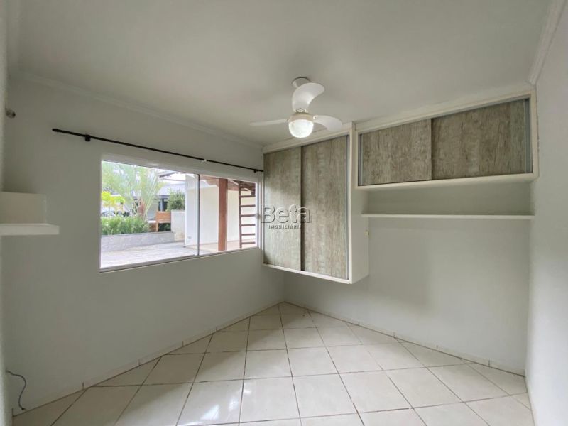 Casa 5 quartos  no bairro Jaragua 84 em Jaragua Do Sul