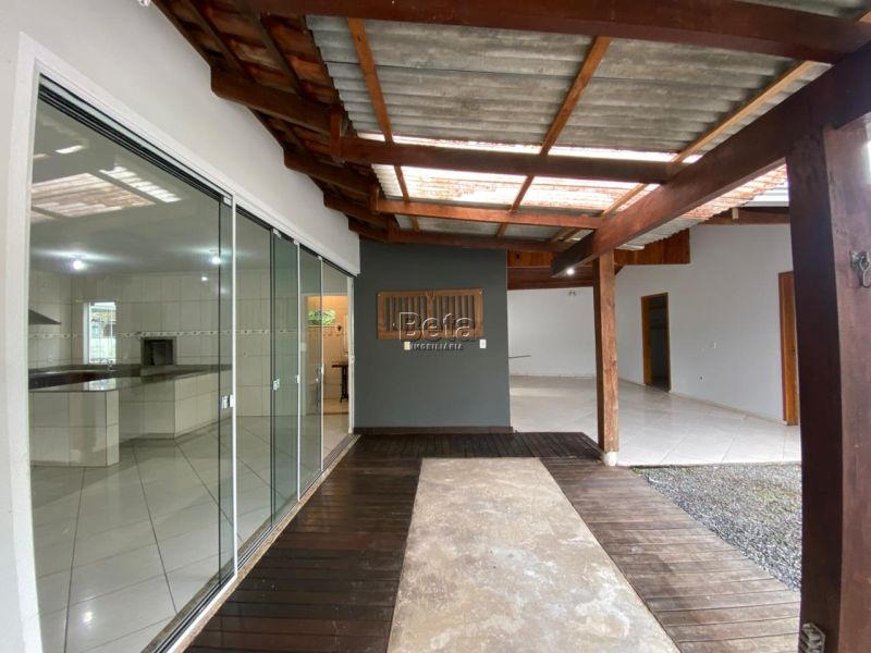 Casa 5 quartos  no bairro Jaragua 84 em Jaragua Do Sul