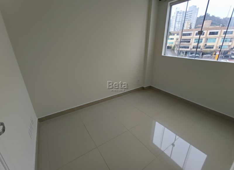 Apto para alugar no bairro CENTRO
