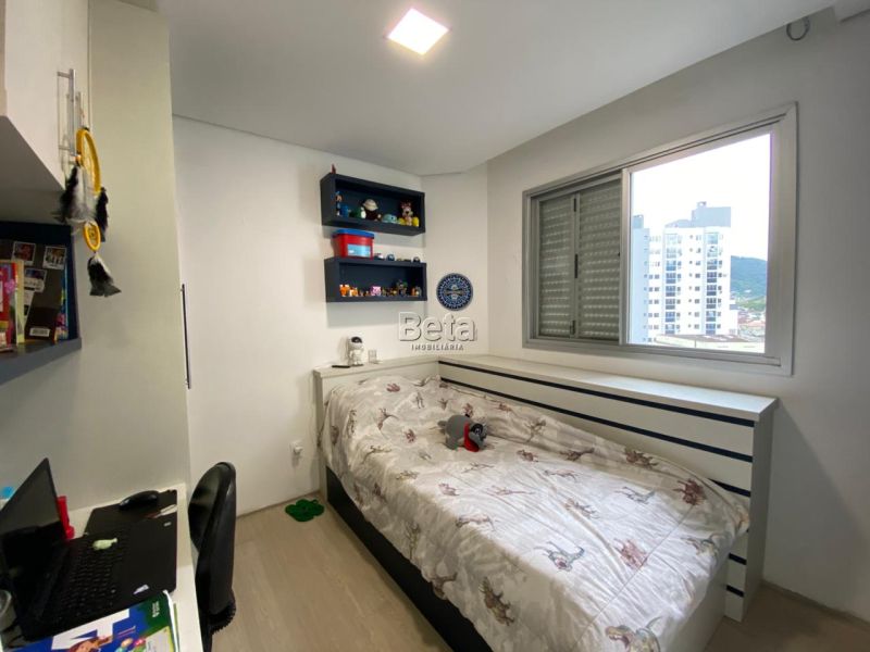 Apto para alugar no bairro CENTRO