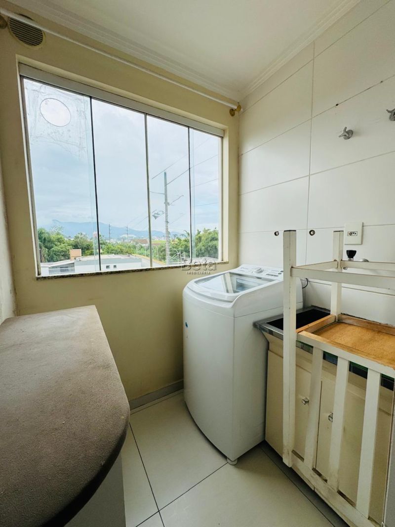 Apto para alugar no bairro CZERNIEWICZ