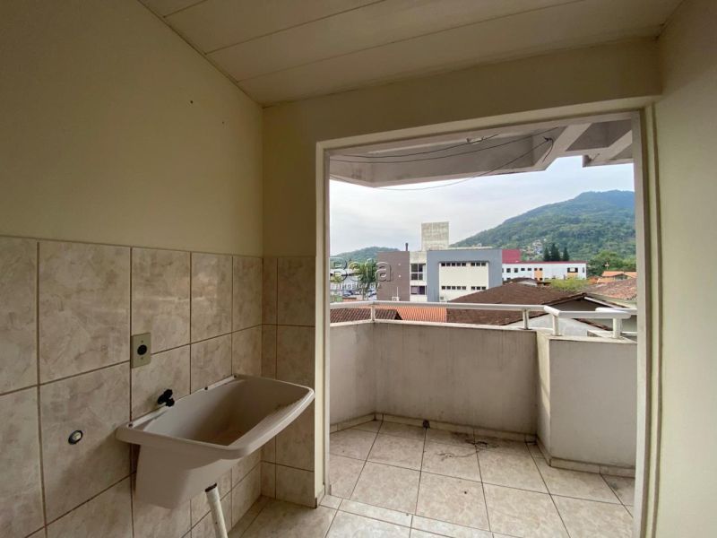 Apto para alugar no bairro CENTRO