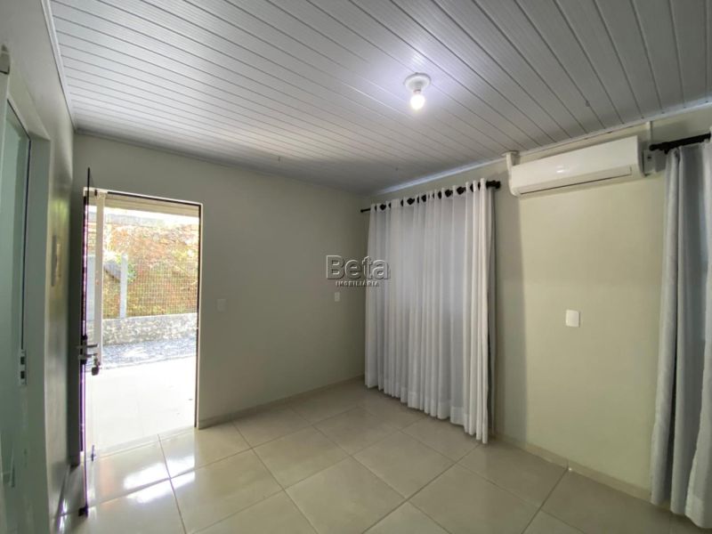 Casa para alugar no bairro BARRA DO RIO CERRO