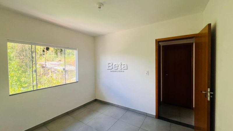 Apto para alugar no bairro ESTRADA NOVA