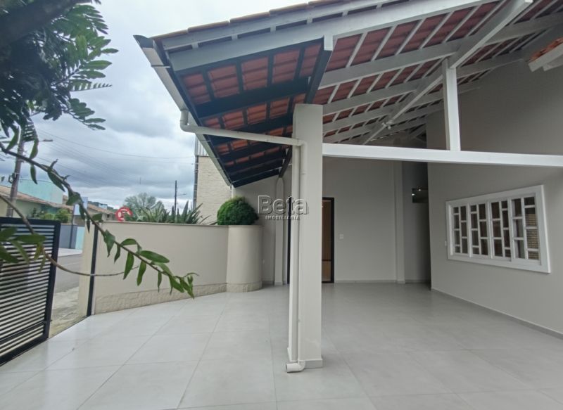 Casa para alugar no bairro AMIZADE