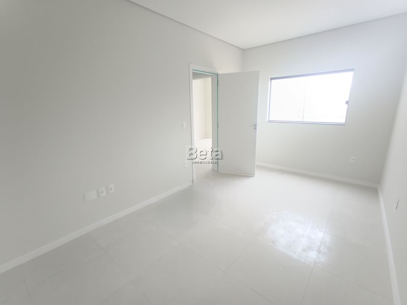 Casa para alugar no bairro RAU