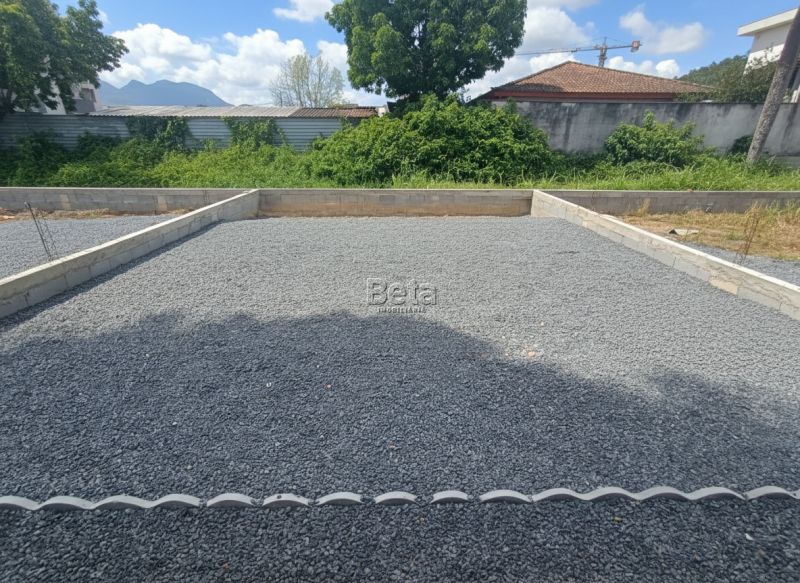 Casa para alugar no bairro RAU