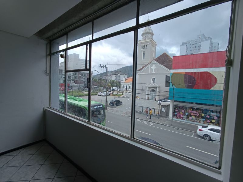 Sala para alugar no bairro CENTRO