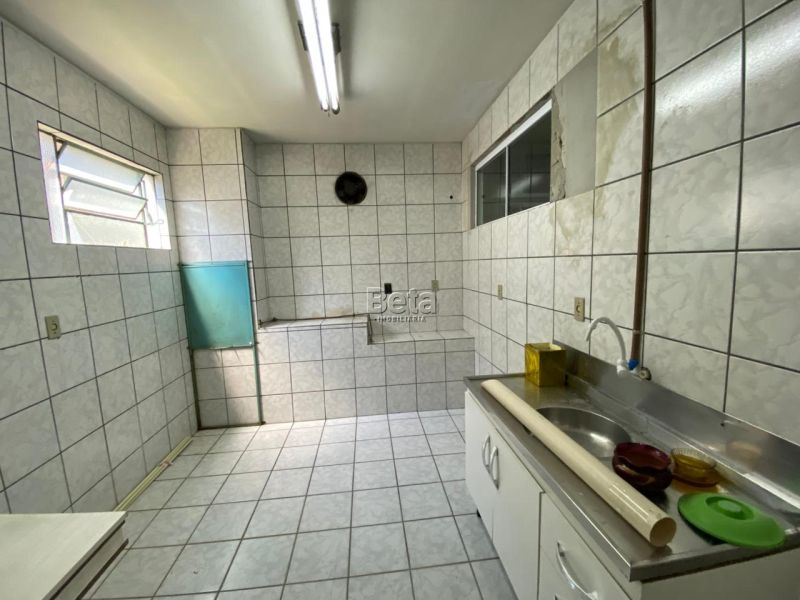 Sala para alugar no bairro TIFA MARTINS