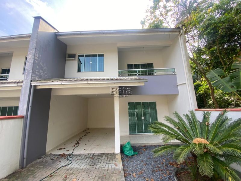 Casa para alugar no bairro BARRA DO RIO CERRO