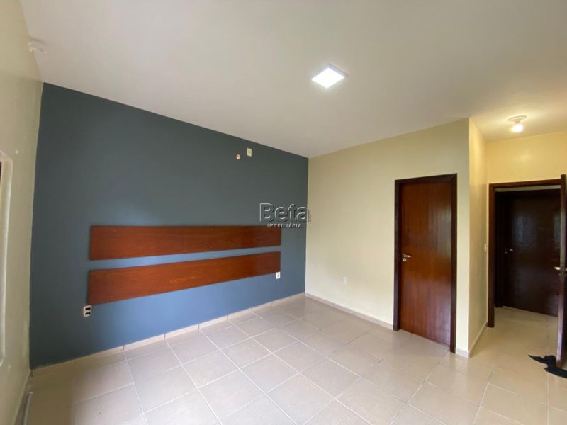 Casa para alugar no bairro VILA LENZI