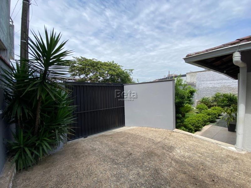 Casa para alugar no bairro VILA LENZI