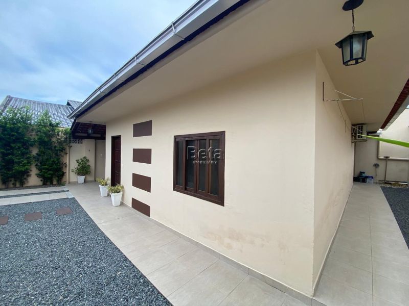 Casa para alugar no bairro VILA LENZI