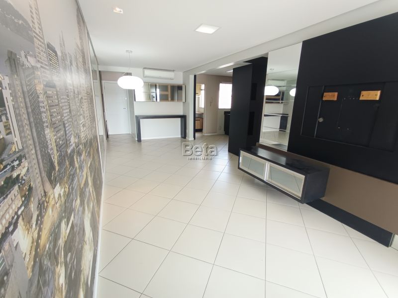 Apto para alugar no bairro VILA LALAU