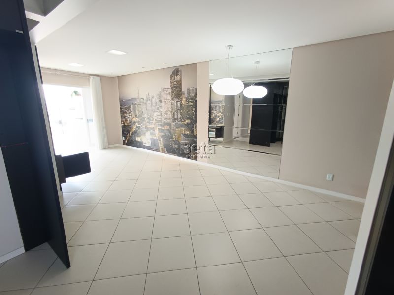 Apto para alugar no bairro VILA LALAU