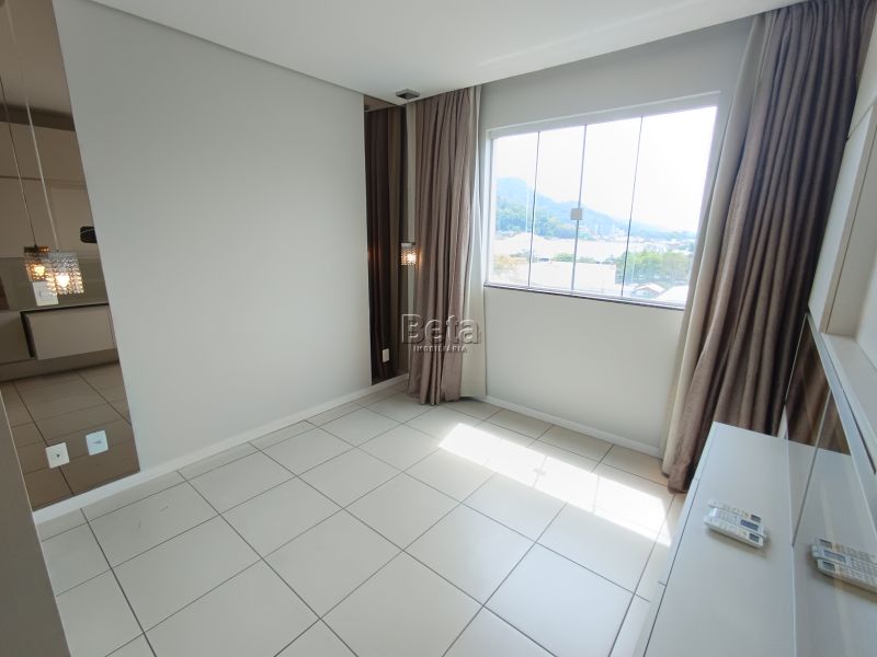 Apto para alugar no bairro VILA LALAU